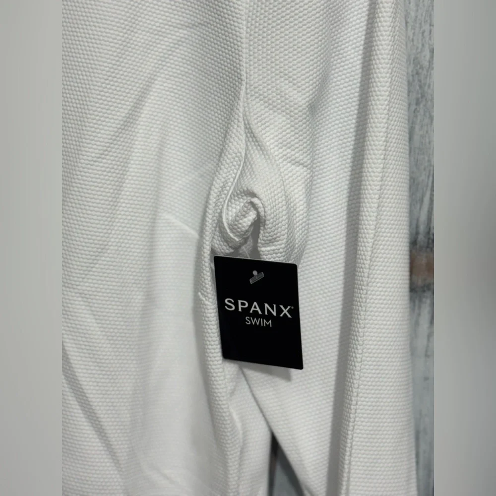 SPANX Pique Long Sleeve Swim Shirt
Crisp White ~ NWT - Picture 5 of 13